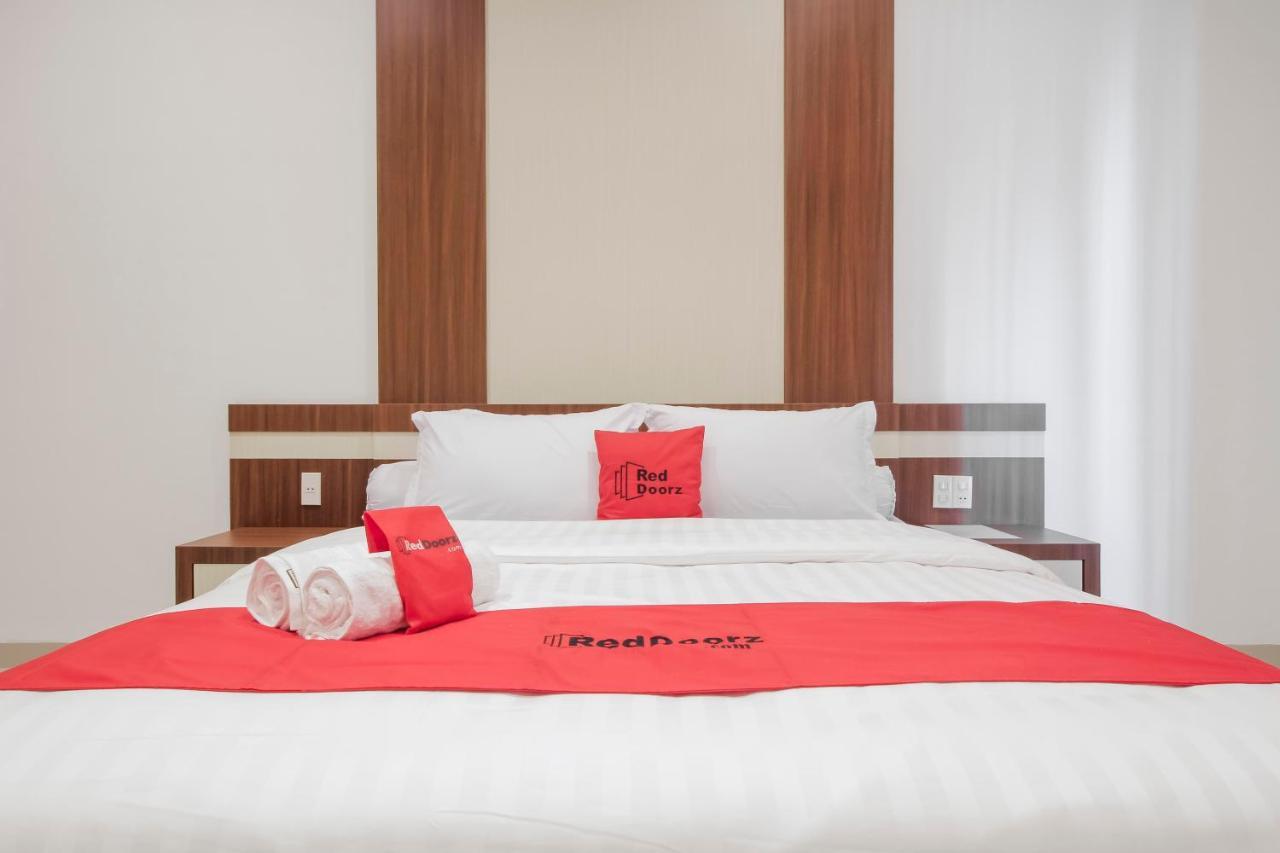 Reddoorz Premium @ Setiabudi Medan Sunggal Luaran gambar
